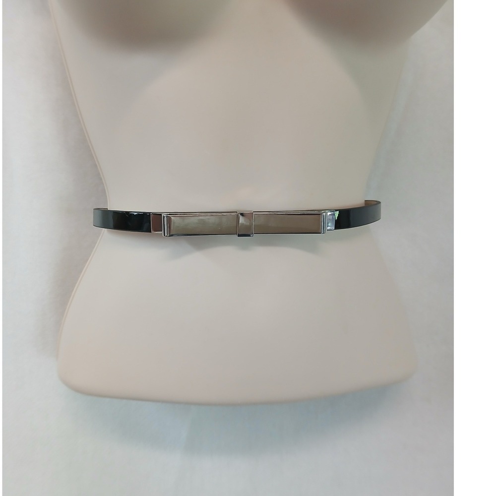 White House Black Market Skinny Black Genuine Patent Leather Belt Silver Bow S